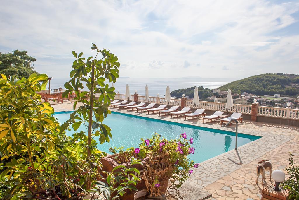 Llazari Hotel apartamentowy Himara